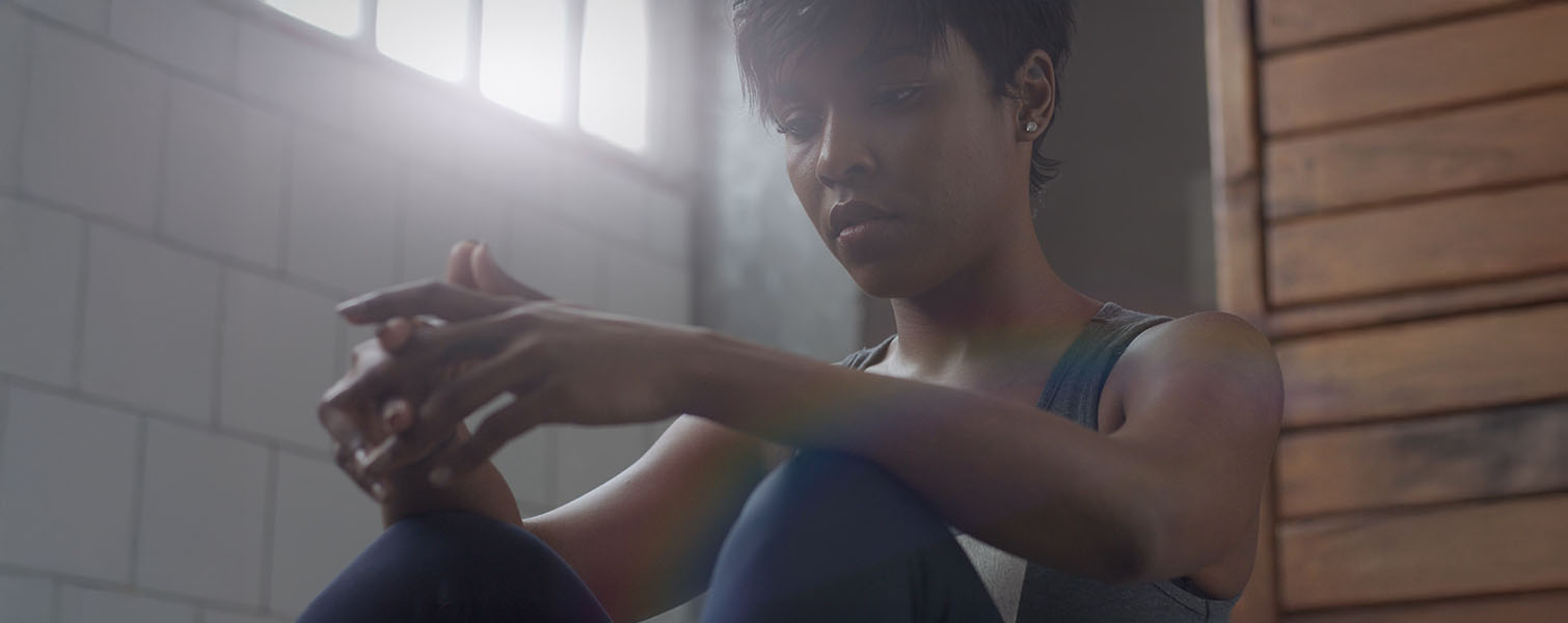 joven-mujer-que-lidia-con-ansiedad